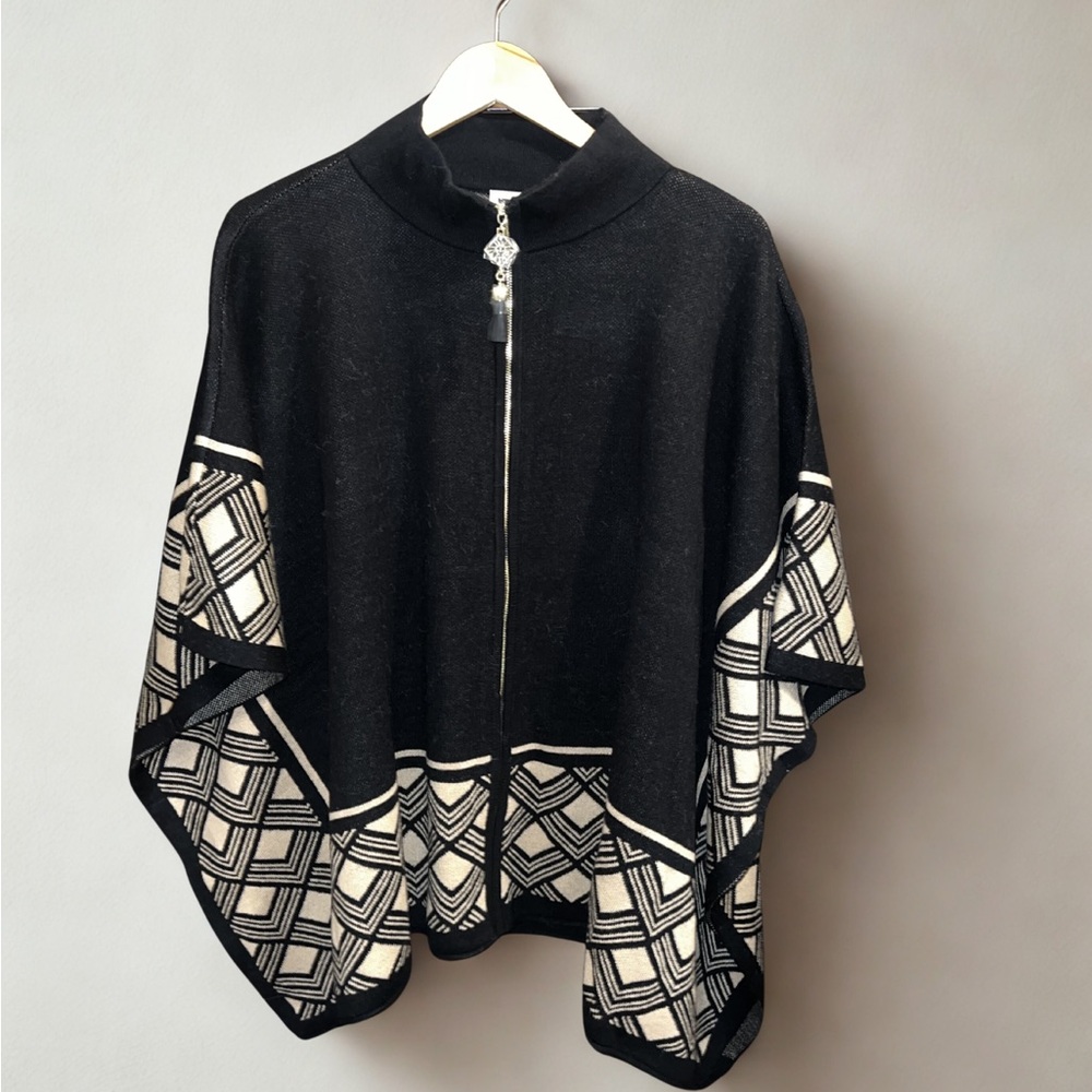 Anne Klein Black and Cream Zip-Front Poncho